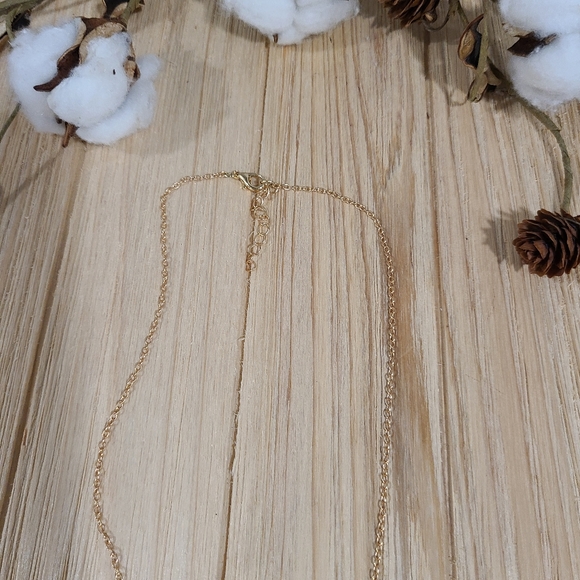 🐬🐬NEW🐬🐬VERY PRETTY!! Dolphin Tail Necklace in GOLD Plating 🐬🐬 - Picture 12 of 14